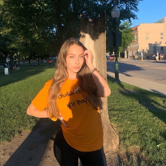 Fashion Nova “Chasin Checks Not Boys” Tee - Picture 5 of 5